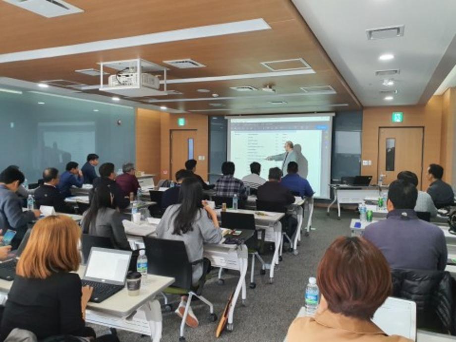 [한국강사신문]항공안전기술원, 보잉 교관 초빙 B737 항공기 시스템 일반 과정 교육 실시